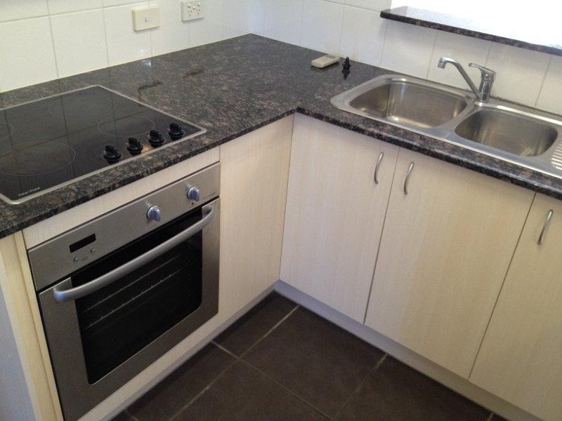 20/6 Fifth Avenue, Burleigh Heads QLD 4220