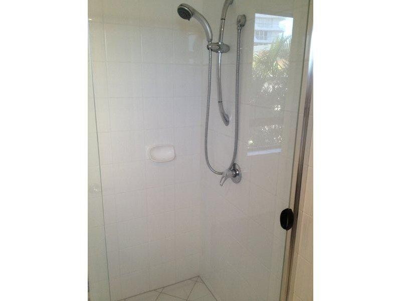 20/6 Fifth Avenue, Burleigh Heads QLD 4220