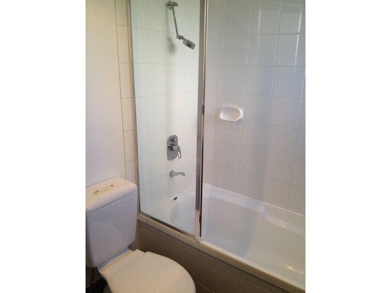 20/6 Fifth Avenue, Burleigh Heads QLD 4220