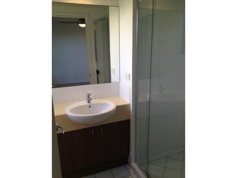 20/6 Fifth Avenue, Burleigh Heads QLD 4220