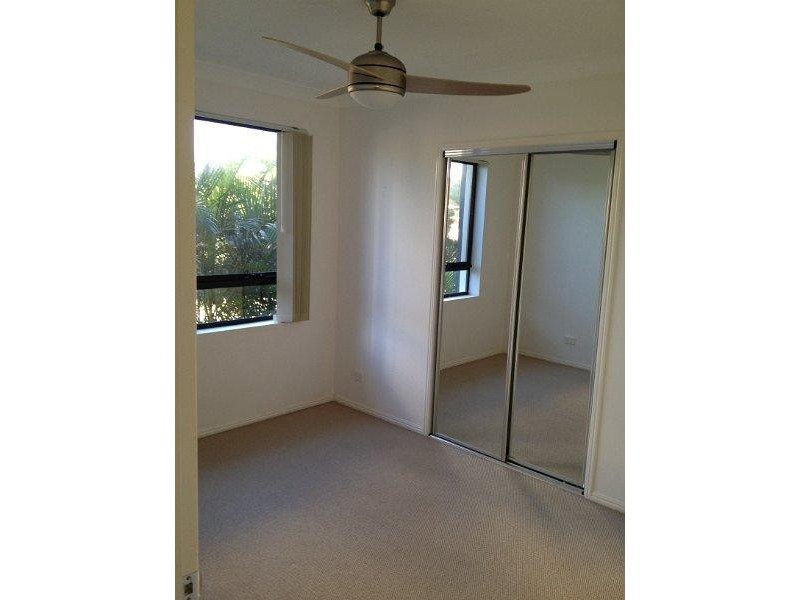 20/6 Fifth Avenue, Burleigh Heads QLD 4220