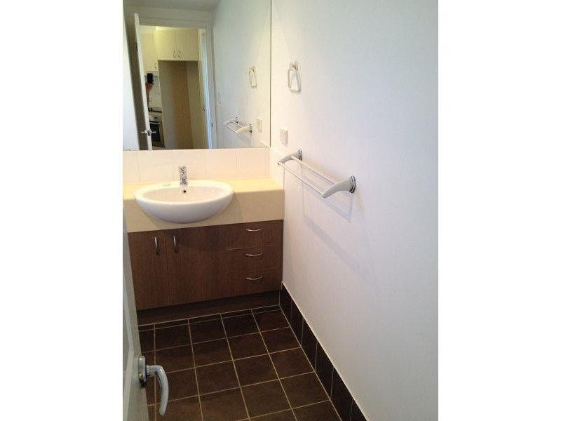 20/6 Fifth Avenue, Burleigh Heads QLD 4220