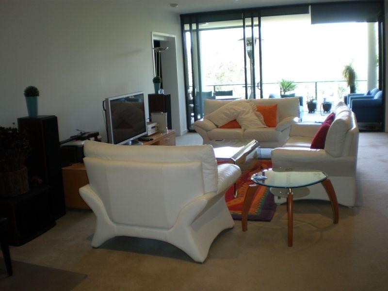 APARTMENT/110/10 Pidgeon Close, West End QLD 4101