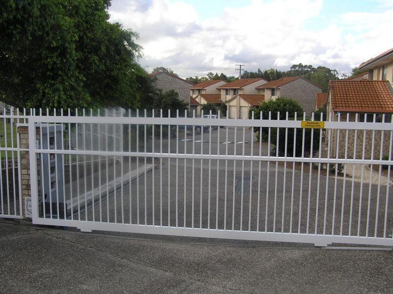 Carrara QLD 4211