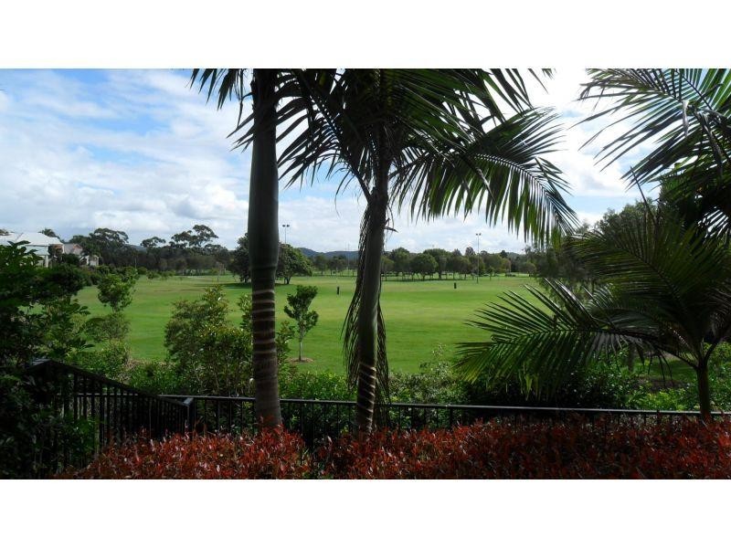 1 The Vistas Drive, Carrara QLD 4211