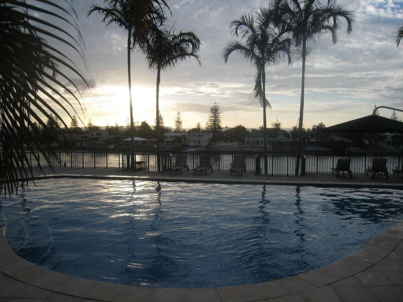 53/2898 Gold Coast Highway, Surfers Paradise QLD 4217