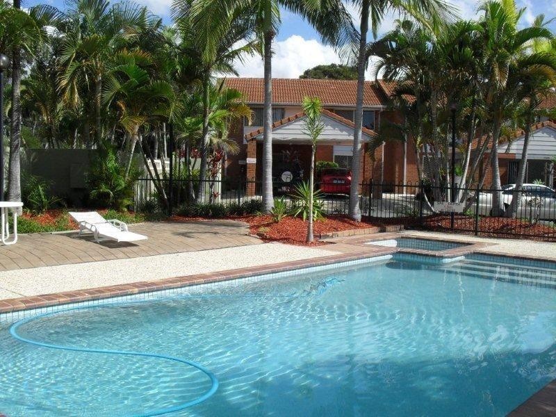 60 Whitby Street, Southport QLD 4215