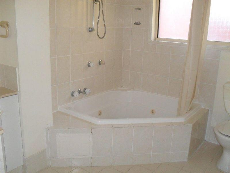 60 Whitby Street, Southport QLD 4215