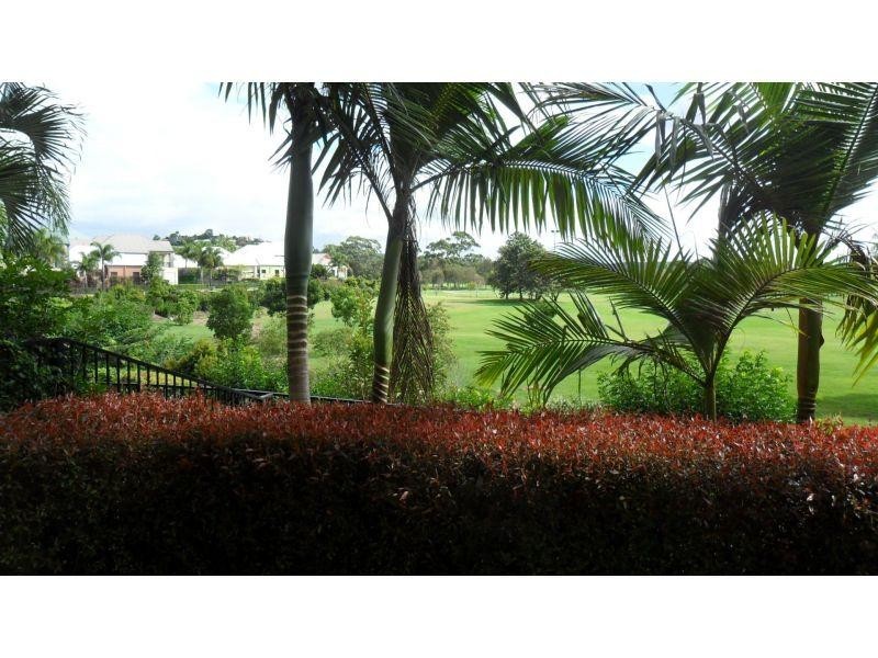 1 The Vistas Drive, Carrara QLD 4211