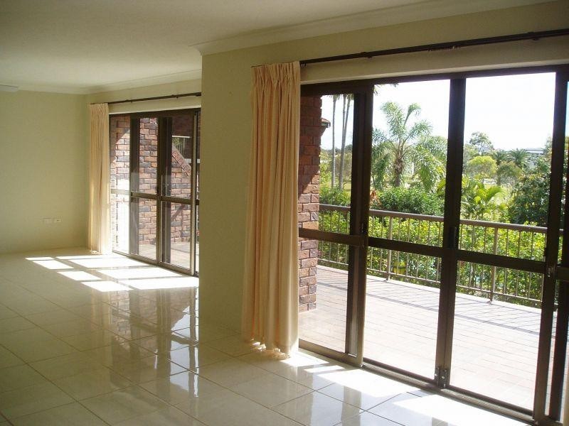 22 Commodore Drive, Paradise Waters QLD 4217