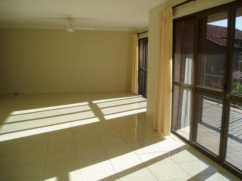 22 Commodore Drive, Paradise Waters QLD 4217