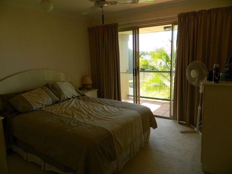 152 Palm Meadows Drive, Carrara QLD 4211