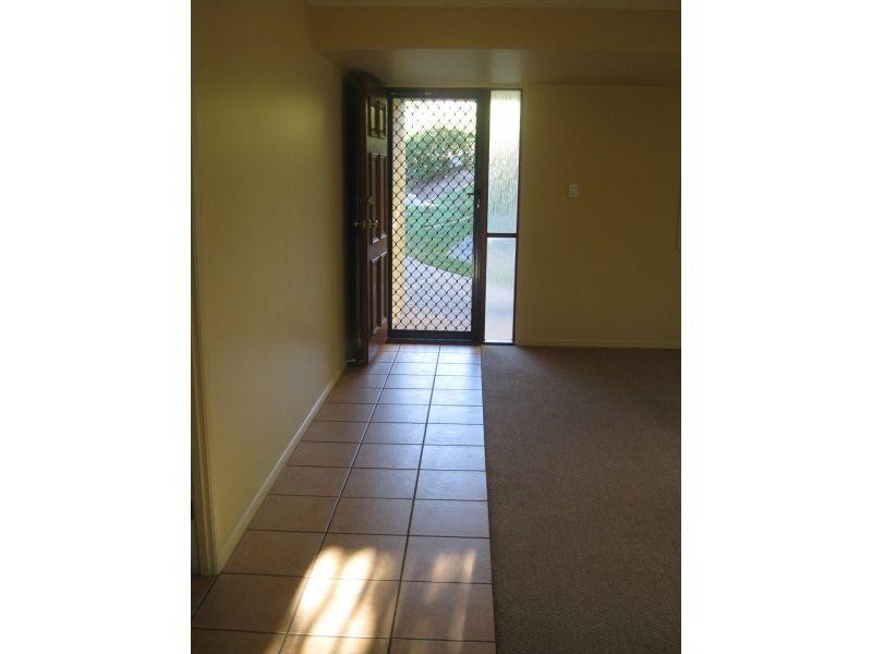 9/1 Santa Isobel Boulevard, Pacific Pines QLD 4211