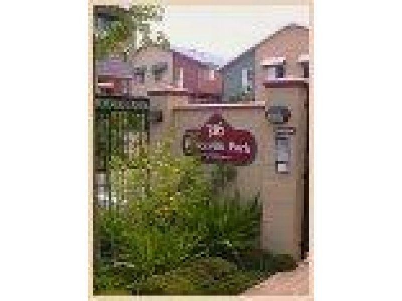 1/38 Baronsfield St/ Long Street, Graceville QLD 4075