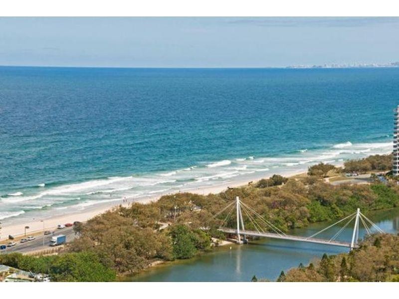 24 Breaker Street, Main Beach QLD 4217