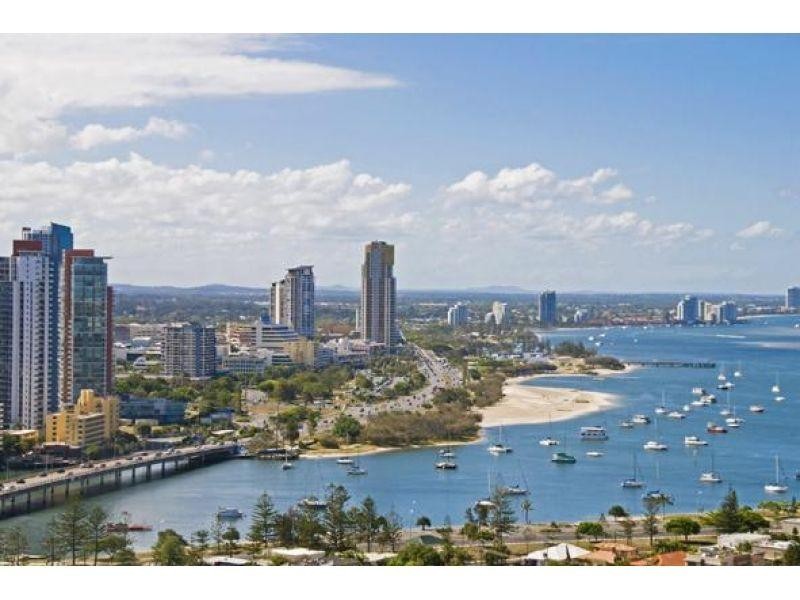 24 Breaker Street, Main Beach QLD 4217