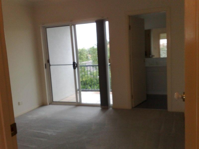 Apartment/3/30-36 Burra Street, Chevron Island QLD 4217