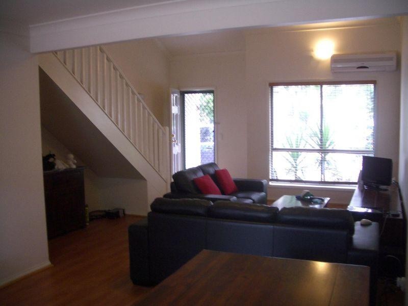 Lodge 2 Unit 14/87-9 Heeb Street, Ashmore QLD 4214