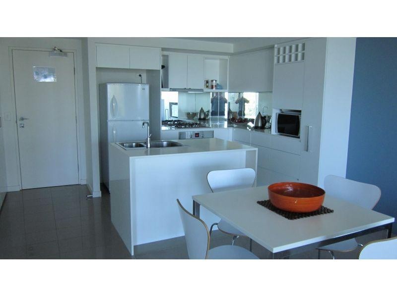 Unit/1105/438 Marine Parade, Biggera Waters QLD 4216