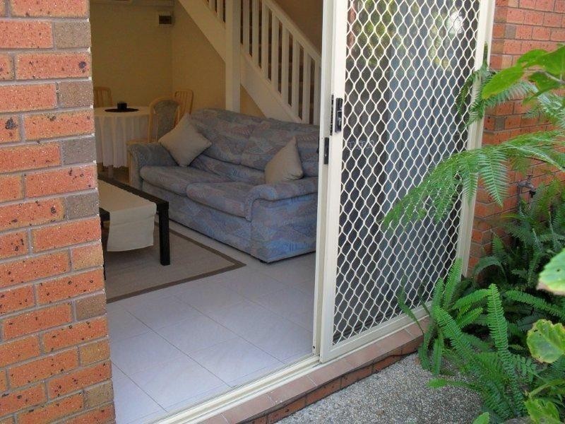 60 Whitby Street, Southport QLD 4215