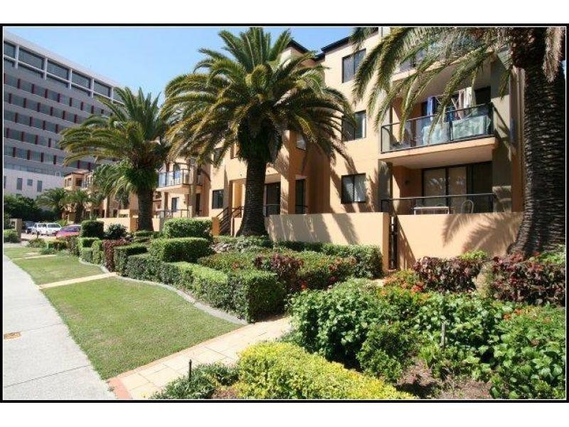 18/24 Slatyer Avenue, Bundall QLD 4217