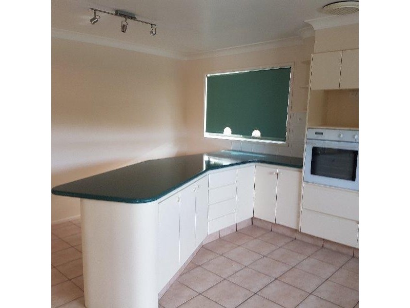 4 Plumosa Court, Mermaid Waters QLD 4218