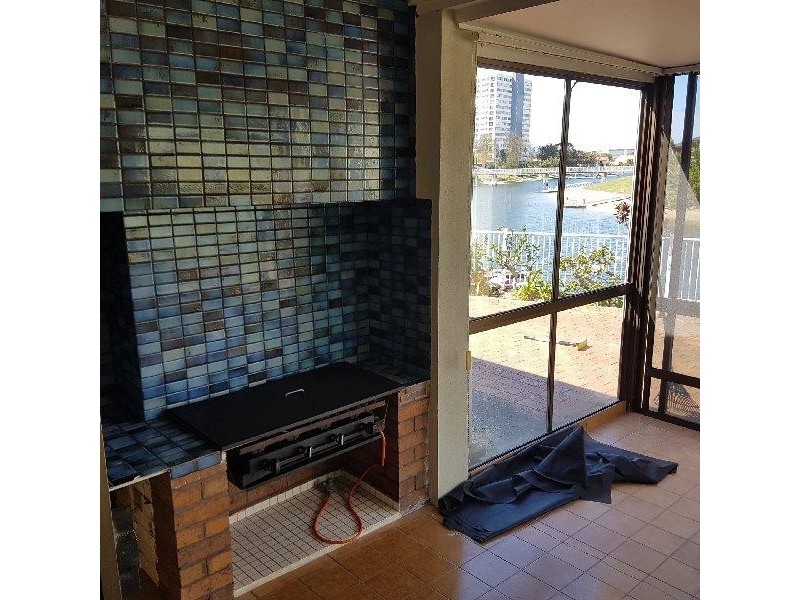 4 Plumosa Court, Mermaid Waters QLD 4218