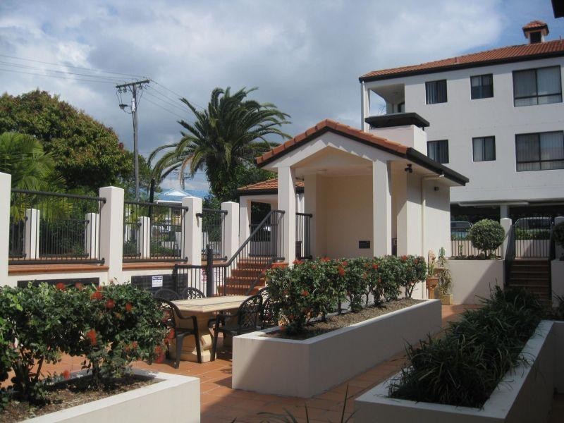 4/11-15 Owens Lane, Southport QLD 4215