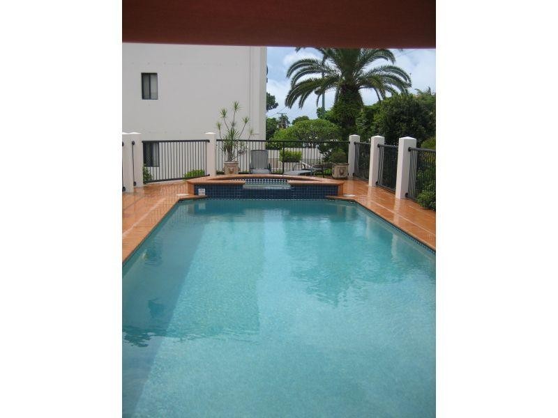 11-15 Owens Lane, Southport QLD 4215