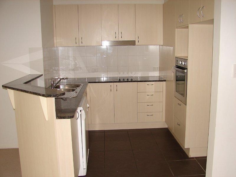 15/6 Fifth Avenue, Burleigh Heads QLD 4220