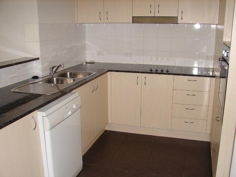 15/6 Fifth Avenue, Burleigh Heads QLD 4220