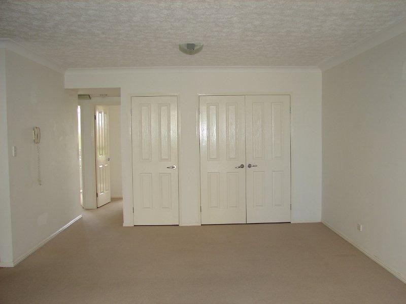 15/6 Fifth Avenue, Burleigh Heads QLD 4220