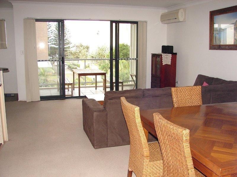 28/6 Fifth Avenue, Burleigh Heads QLD 4220