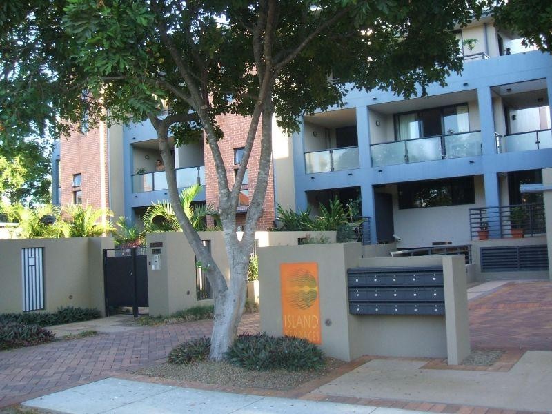 unit 20/20-26 Illawong Street, Chevron Island QLD 4217