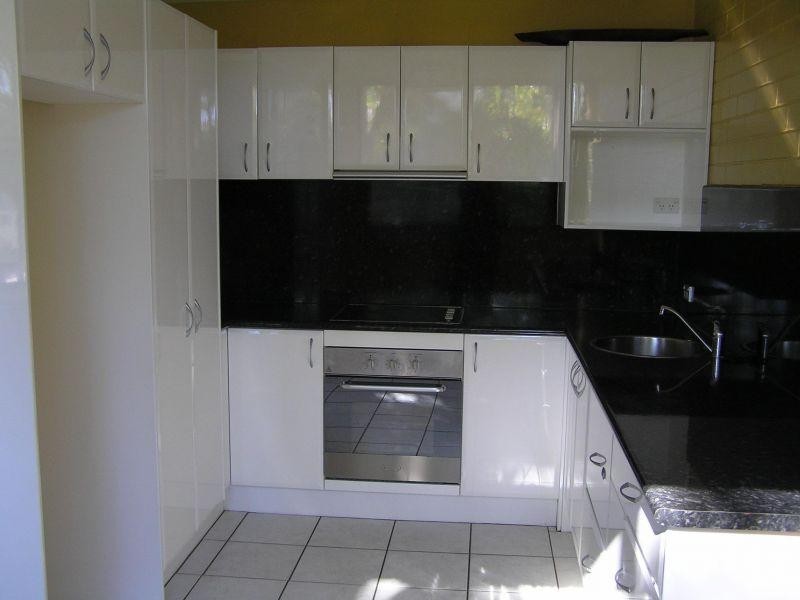 Carrara QLD 4211