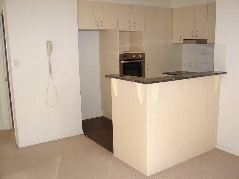 22/6 Fifth Avenue, Burleigh Heads QLD 4220