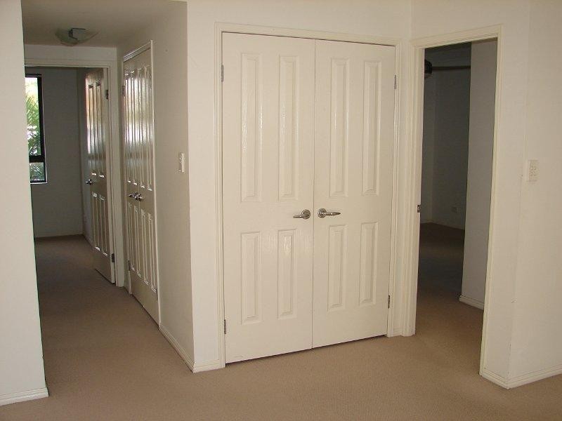 22/6 Fifth Avenue, Burleigh Heads QLD 4220