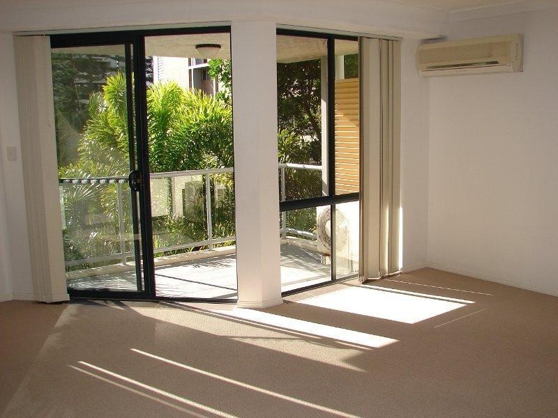 22/6 Fifth Avenue, Burleigh Heads QLD 4220