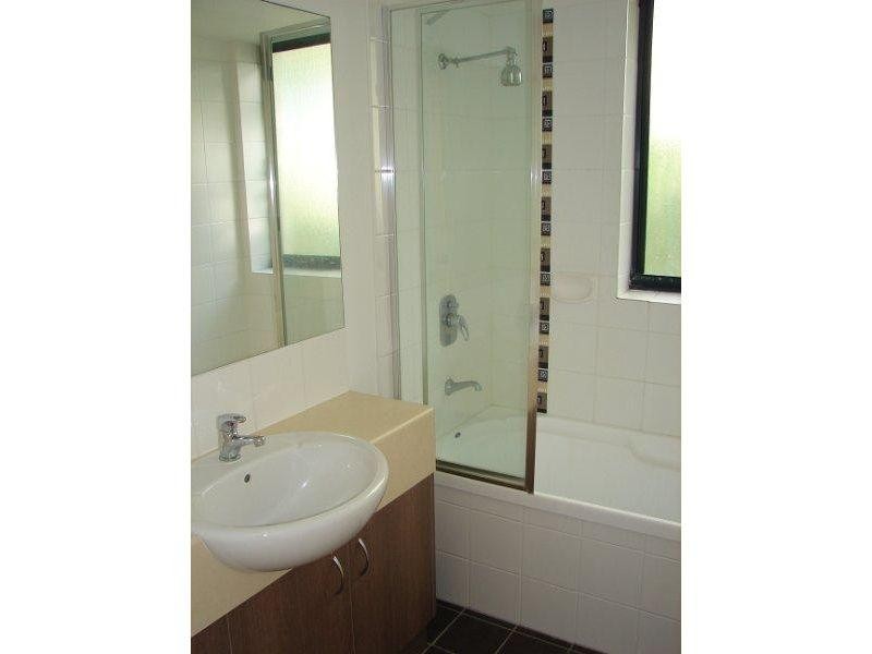 22/6 Fifth Avenue, Burleigh Heads QLD 4220