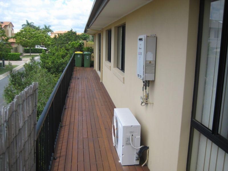 136 Palm Meadows Drive, Carrara QLD 4211