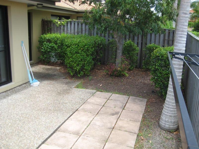 136 Palm Meadows Drive, Carrara QLD 4211