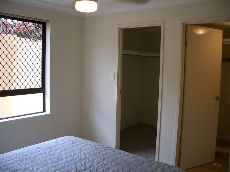 16-26 Waverley Street, Southport QLD 4215