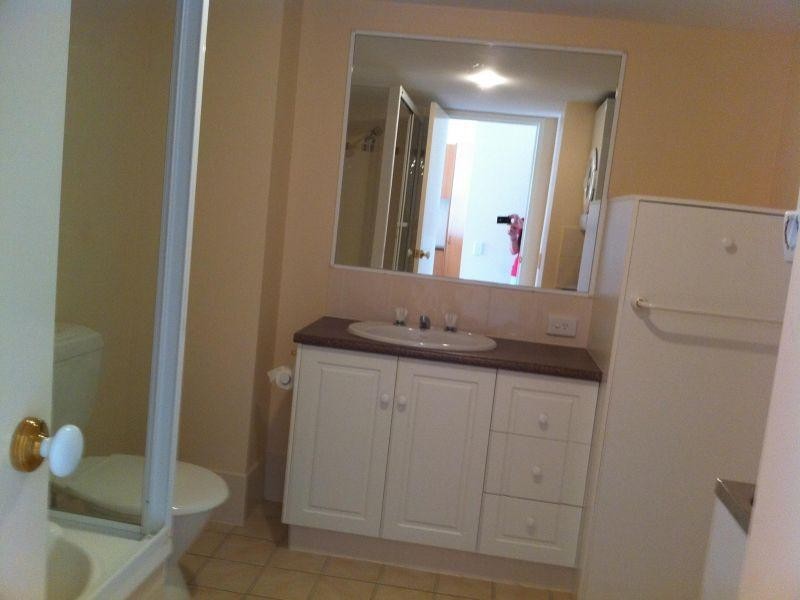 A/1880 Gold Coast Highway, Burleigh Heads QLD 4220