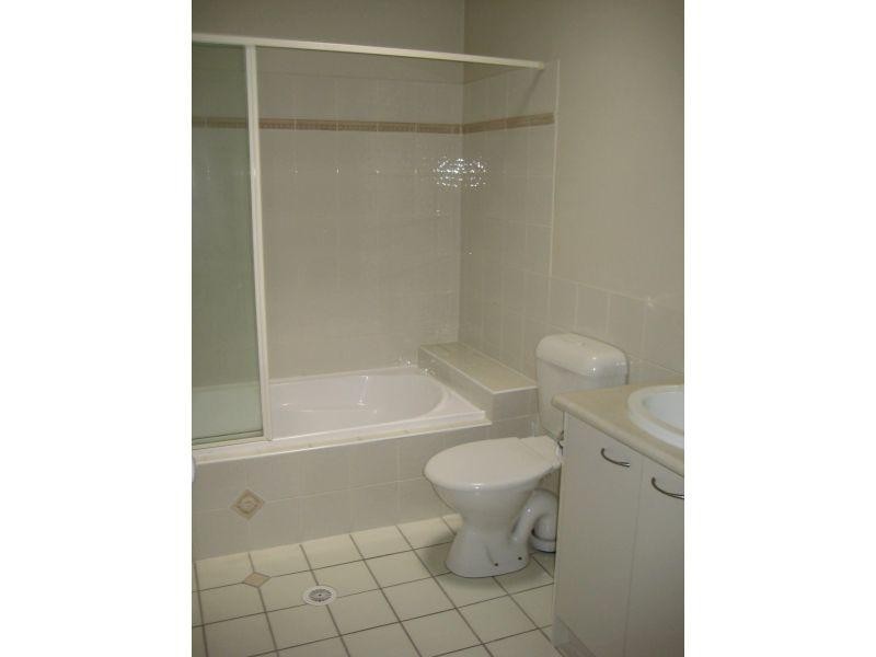 67/316 Long Street, Graceville QLD 4075