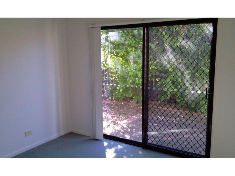 5/2 Langport Parade, Mudgeeraba QLD 4213