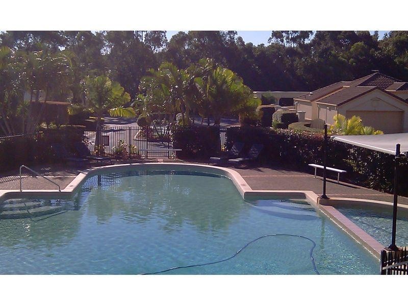5/2 Langport Parade, Mudgeeraba QLD 4213