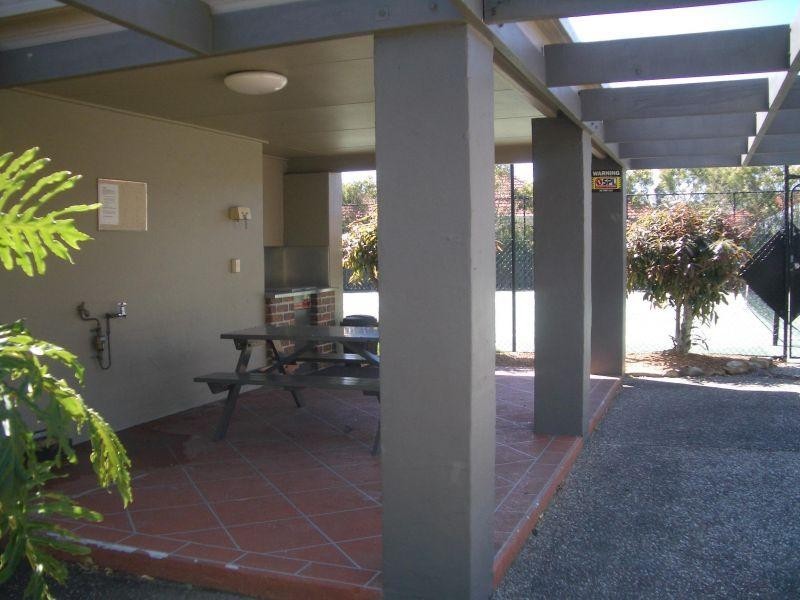 Lodge 4 Unit 2/87-91   Heeb Street, Ashmore QLD 4214