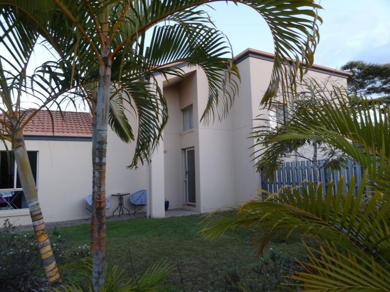 113 Arundel Drive, Arundel QLD 4214