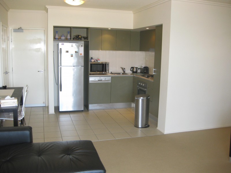 1066/18 Manning Street, Milton QLD 4064