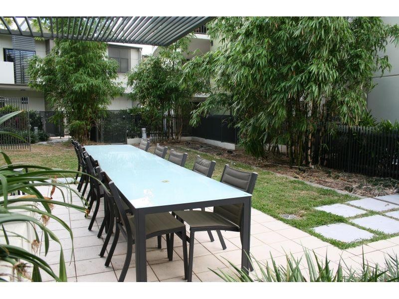 1066/18 Manning Street, Milton QLD 4064